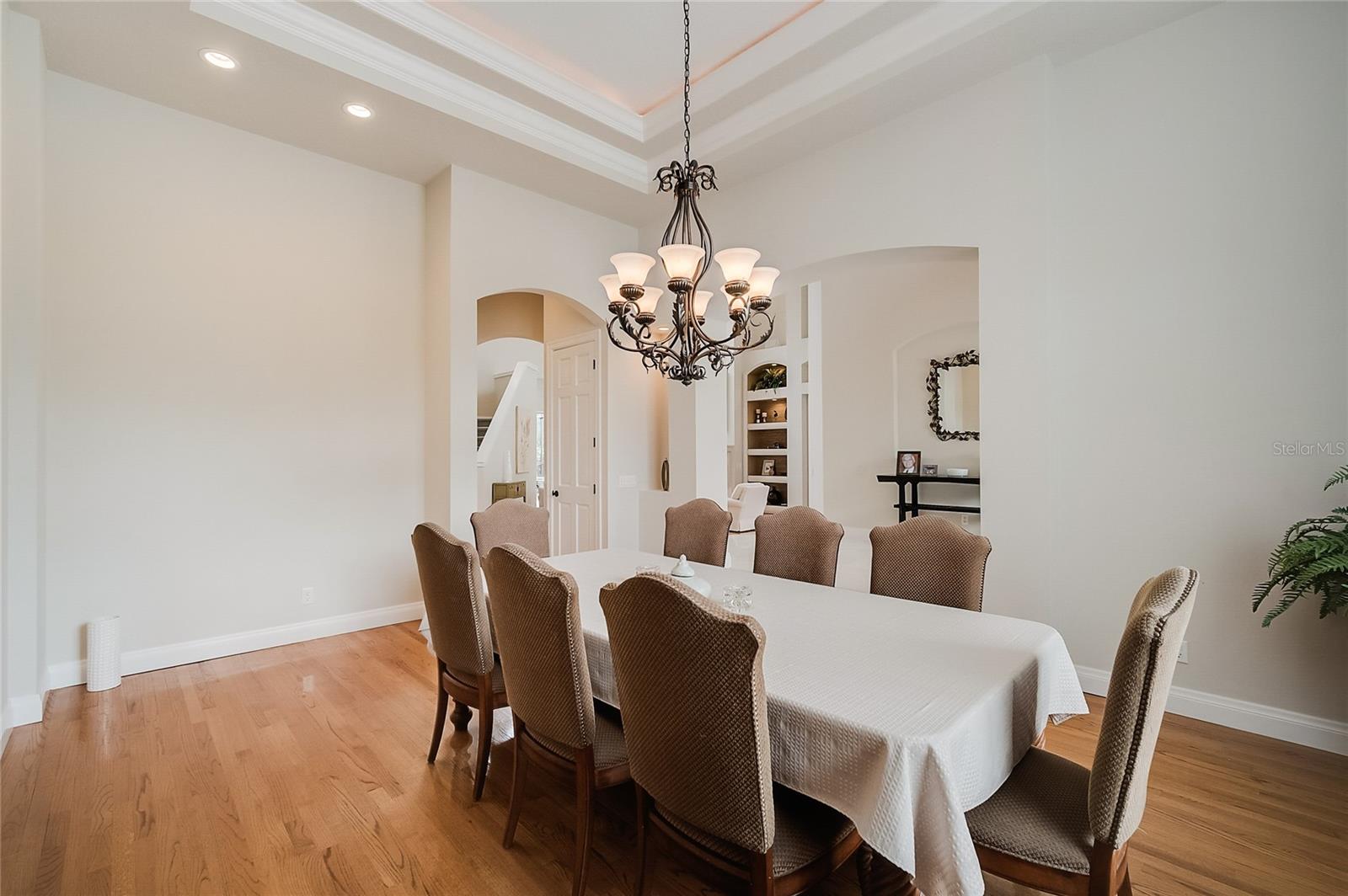 Image 7 of 69 For 854 Macewen Drive
