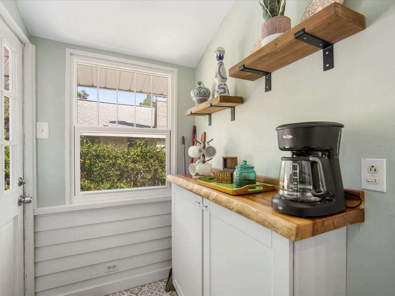 Image 10 of 43 For 2822 4th Avenue W