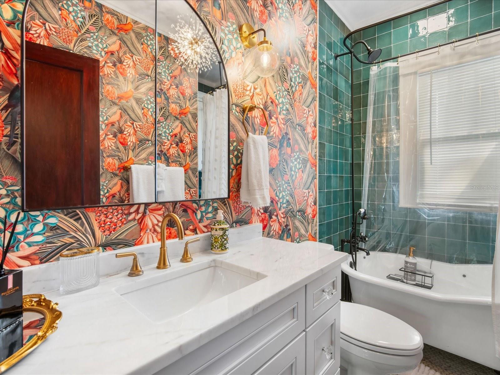 Image 14 of 43 For 2822 4th Avenue W