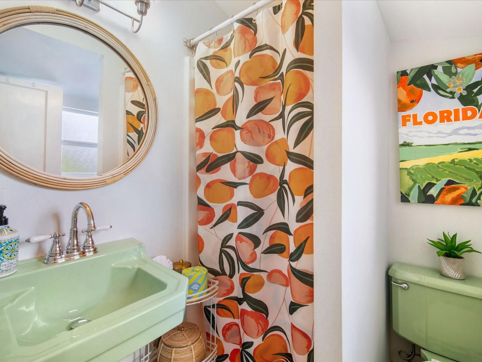 Image 17 of 43 For 2822 4th Avenue W