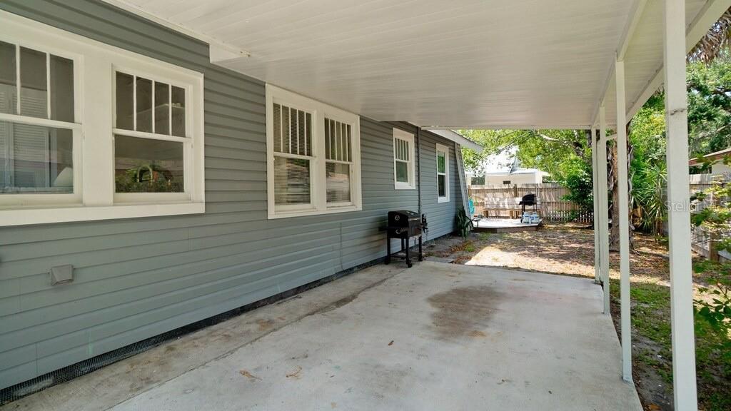 Image 19 of 43 For 2822 4th Avenue W