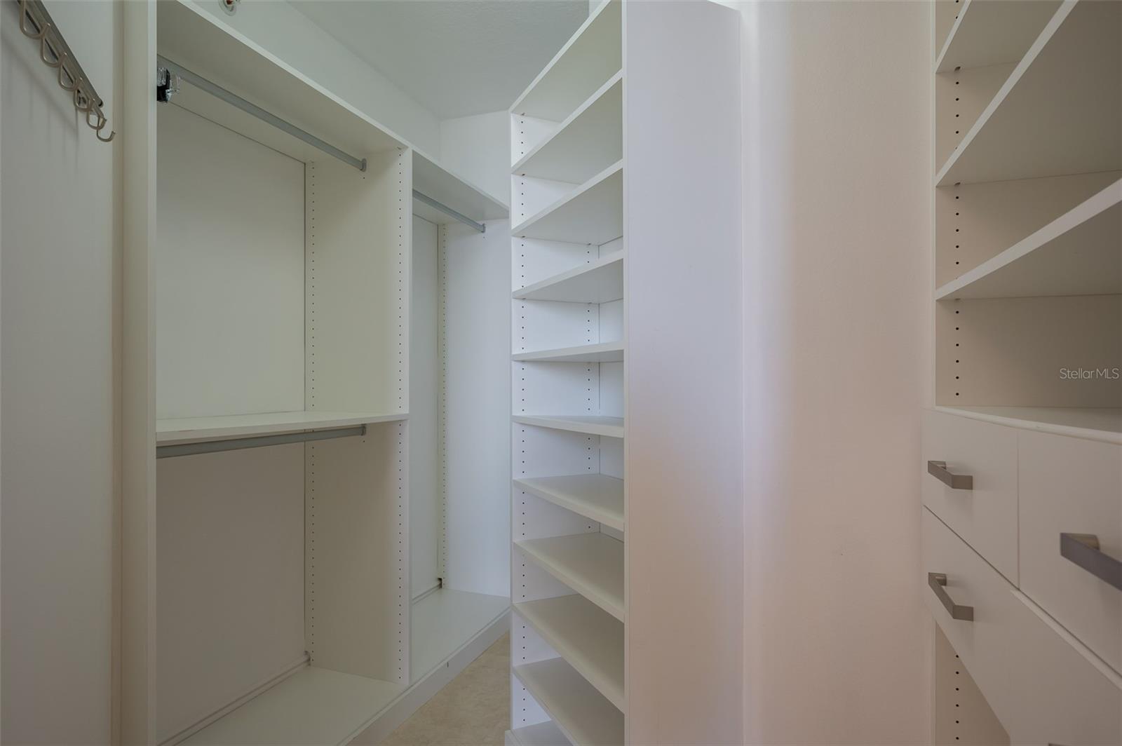 Image 31 of 84 For 2050 Benjamin Franklin Drive A601