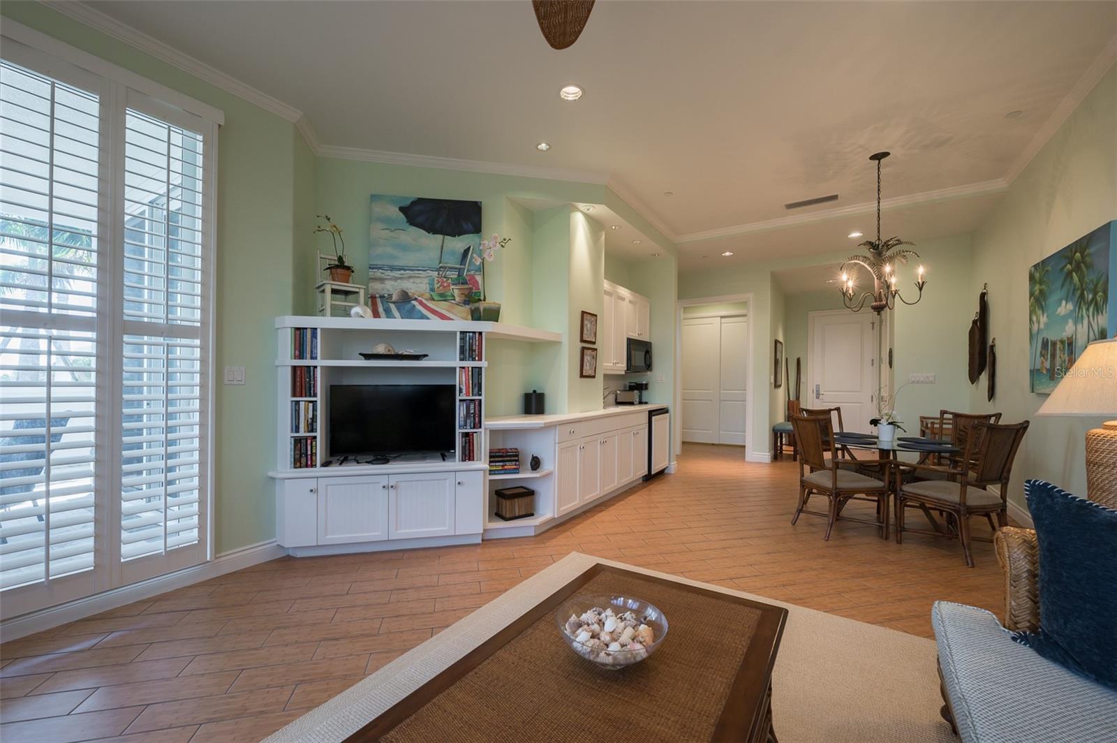 Image 62 of 84 For 2050 Benjamin Franklin Drive A601