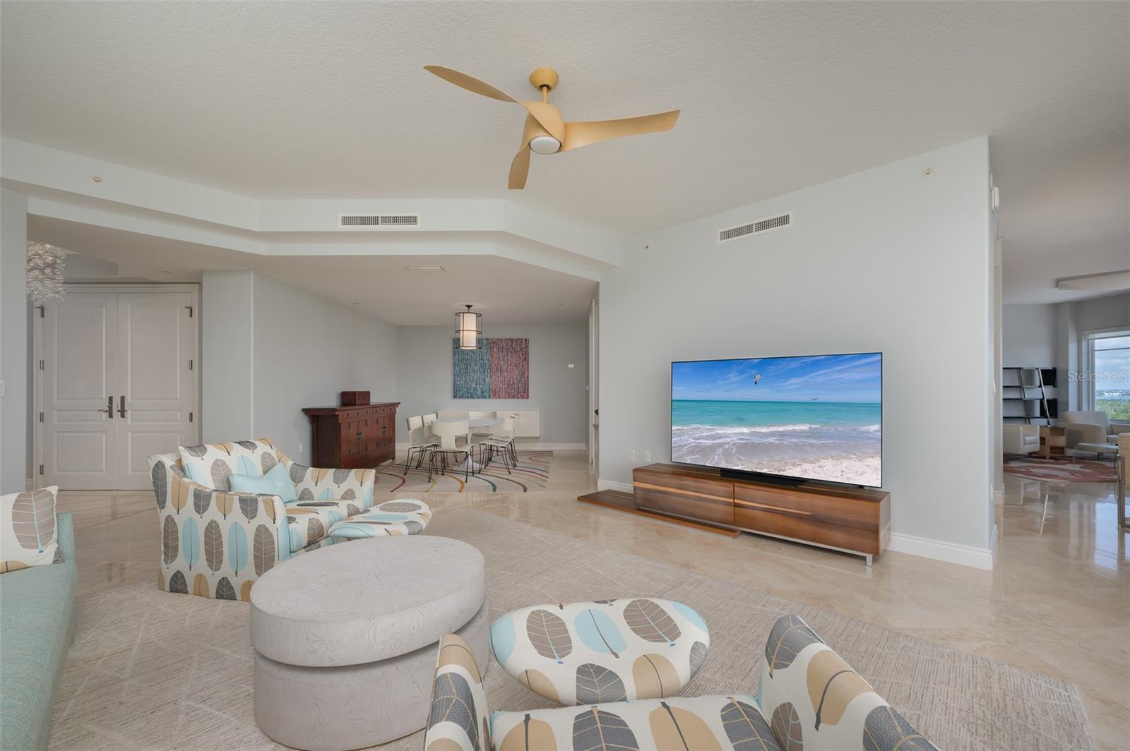 Image 9 of 84 For 2050 Benjamin Franklin Drive A601