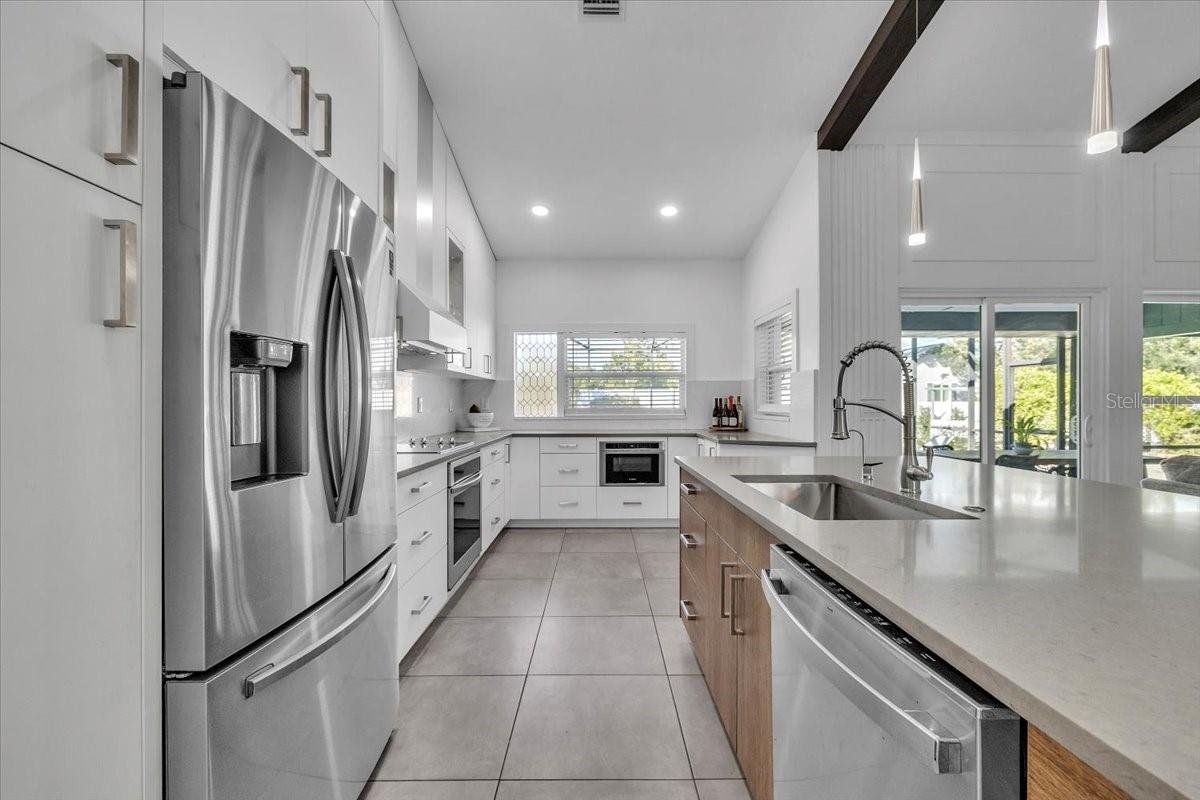 Image 27 of 99 For 9716 28th Street E