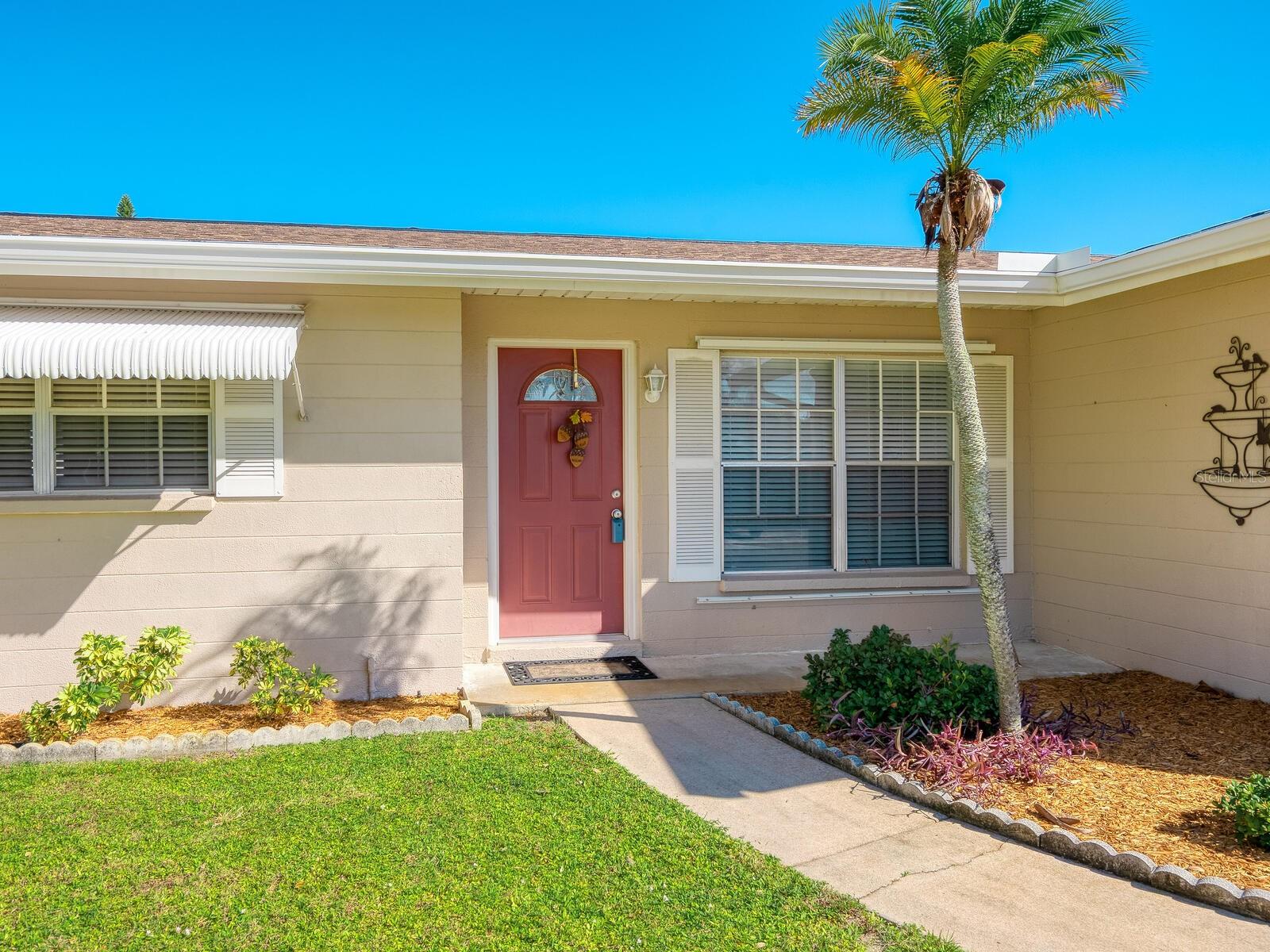 Image 4 of 49 For 2914 22nd Avenue W