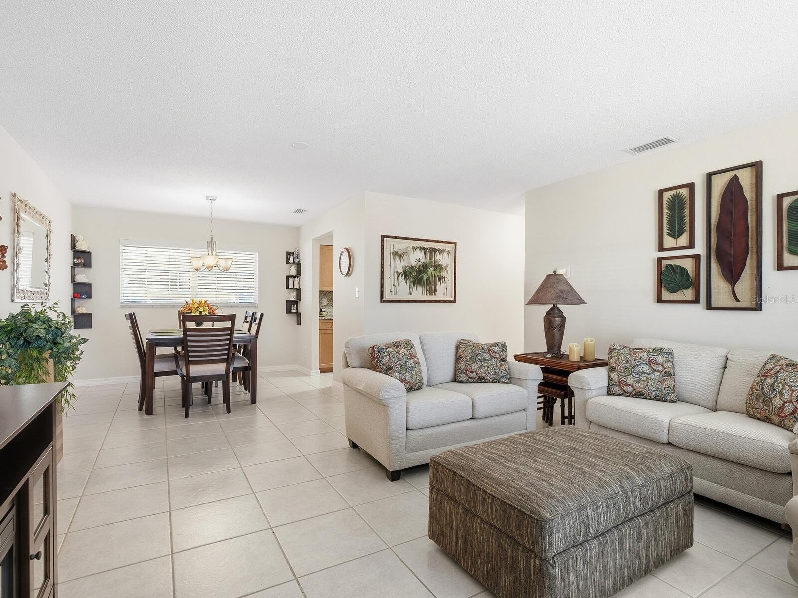 Image 5 of 49 For 2914 22nd Avenue W