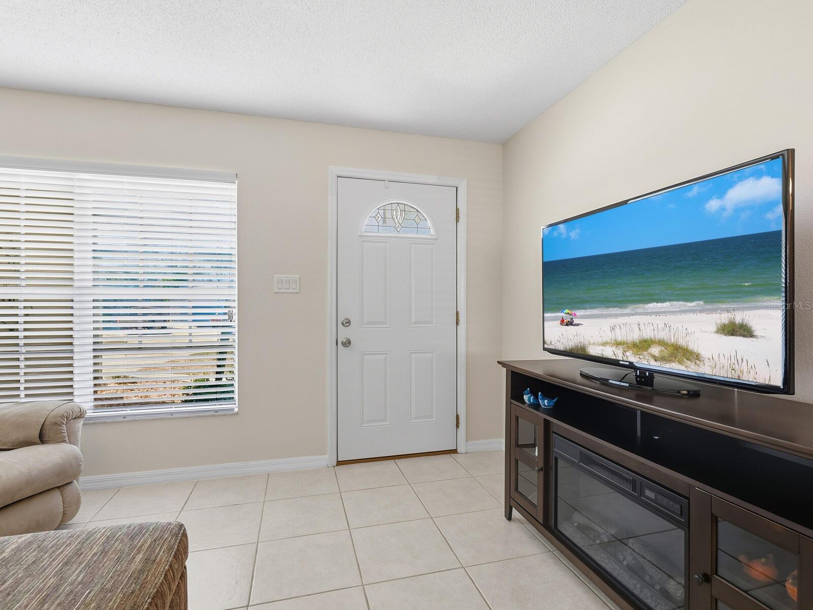 Image 6 of 49 For 2914 22nd Avenue W