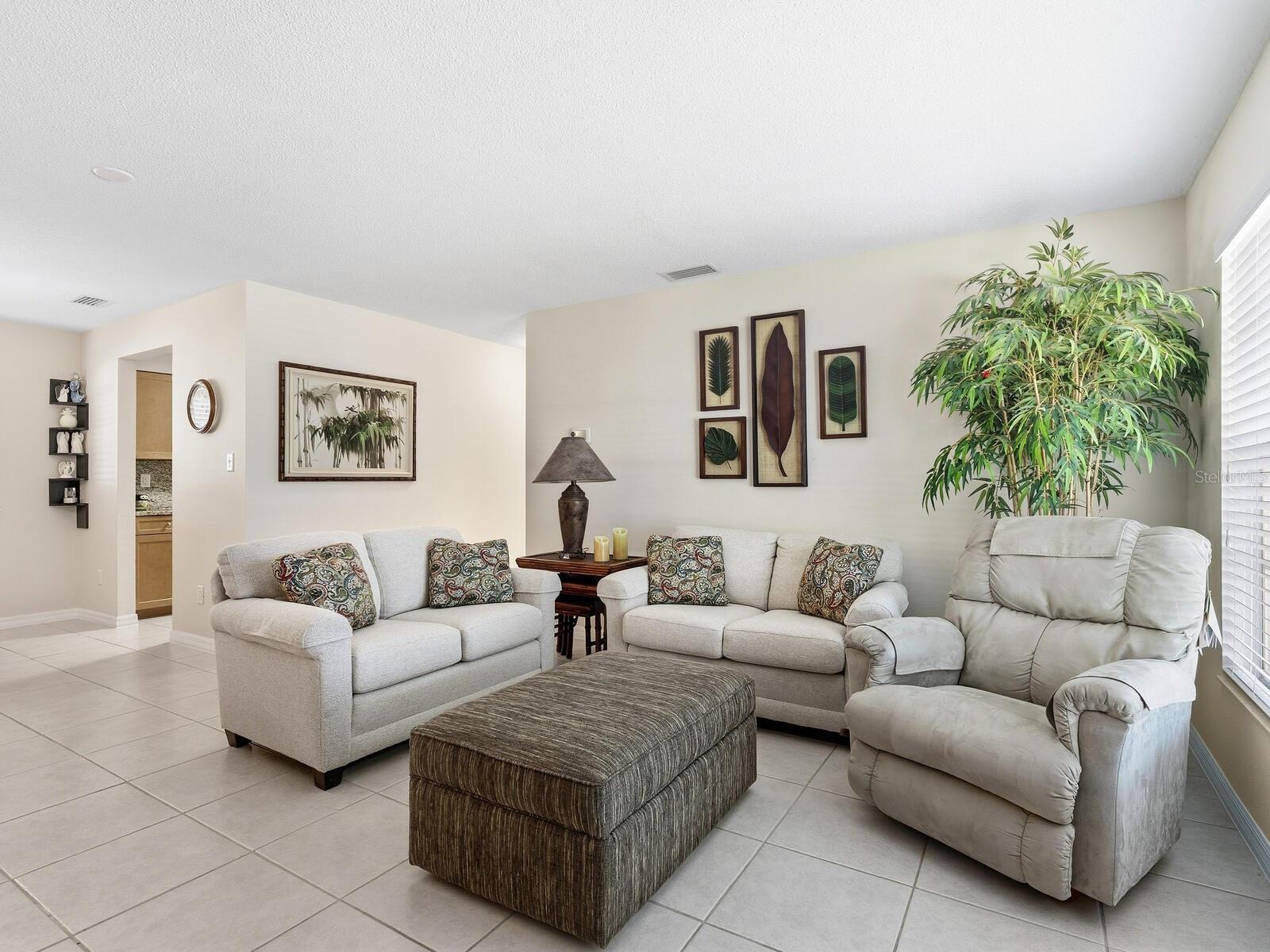 Image 7 of 49 For 2914 22nd Avenue W