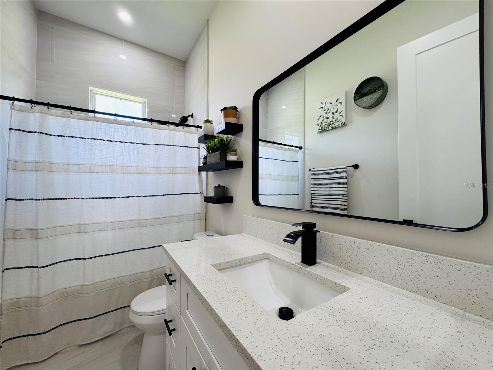 Image 39 of 51 For 528 Jacaranda Parkway E