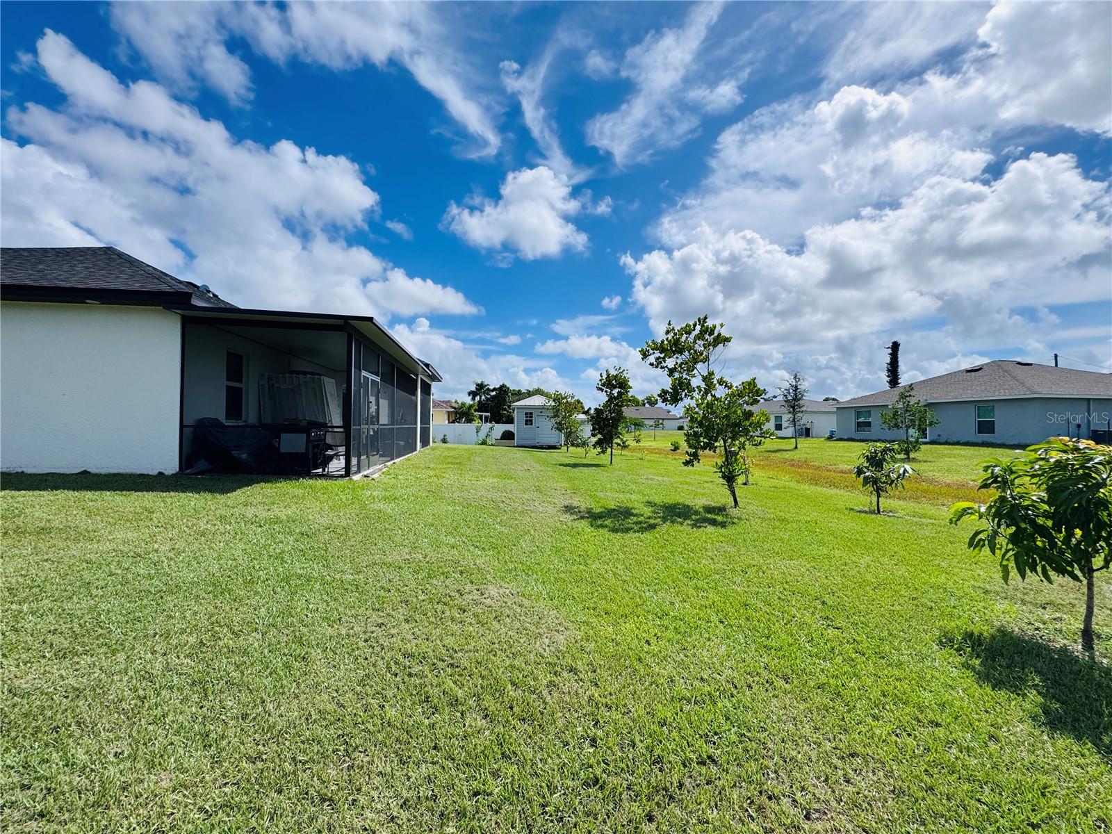 Image 43 of 51 For 528 Jacaranda Parkway E