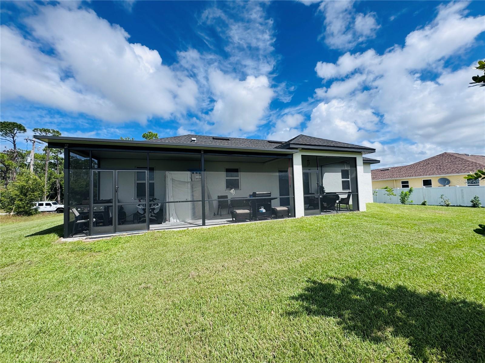 Image 44 of 51 For 528 Jacaranda Parkway E