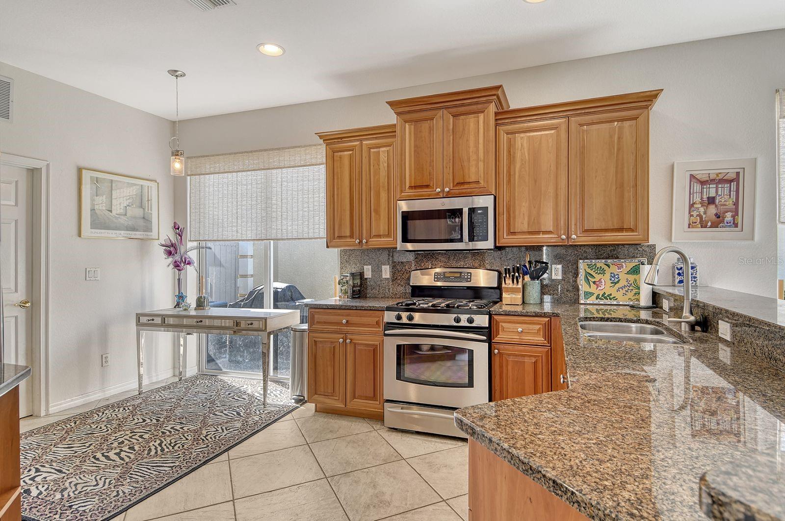 Image 19 of 66 For 462 Montelluna Drive 4