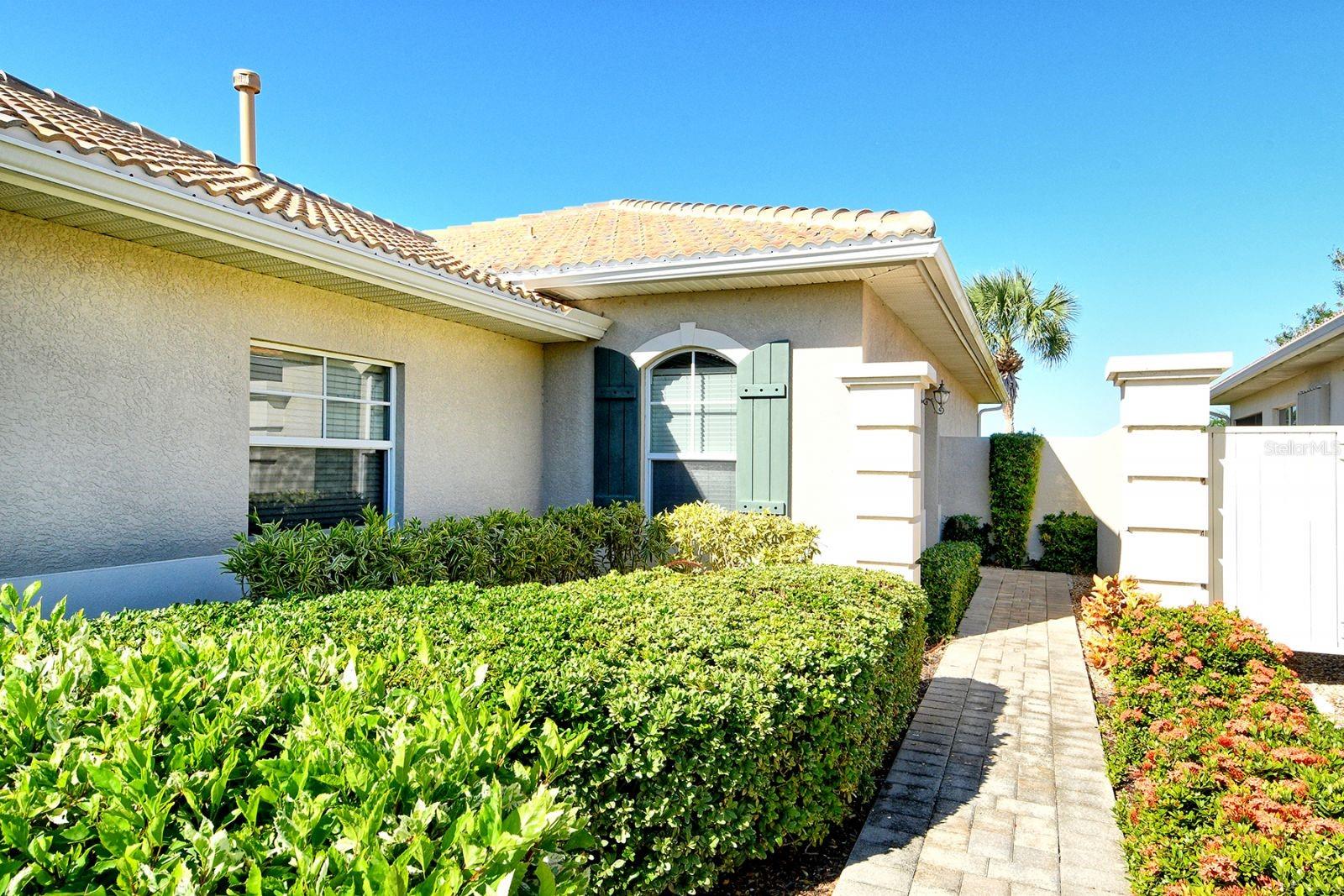 Image 3 of 66 For 462 Montelluna Drive 4