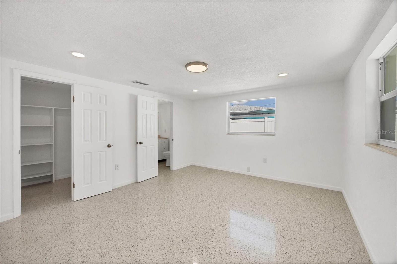 Image 13 of 38 For 6711 Lockwood Ridge Road