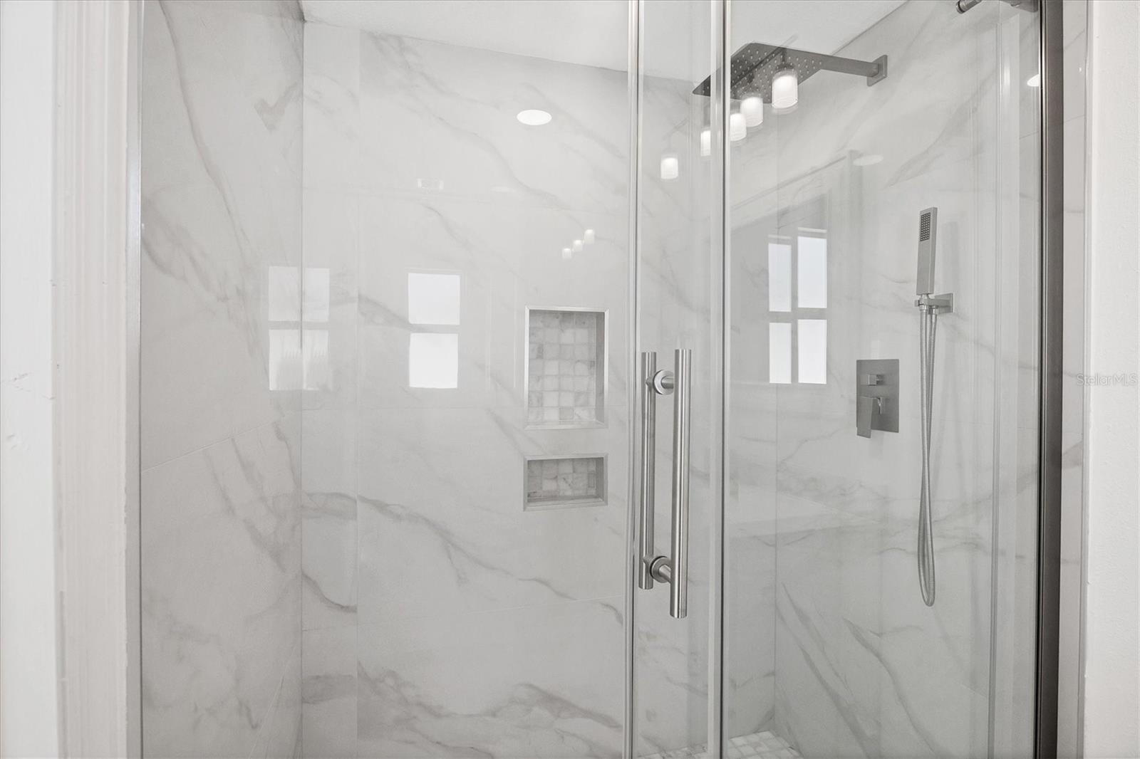 Image 16 of 38 For 6711 Lockwood Ridge Road