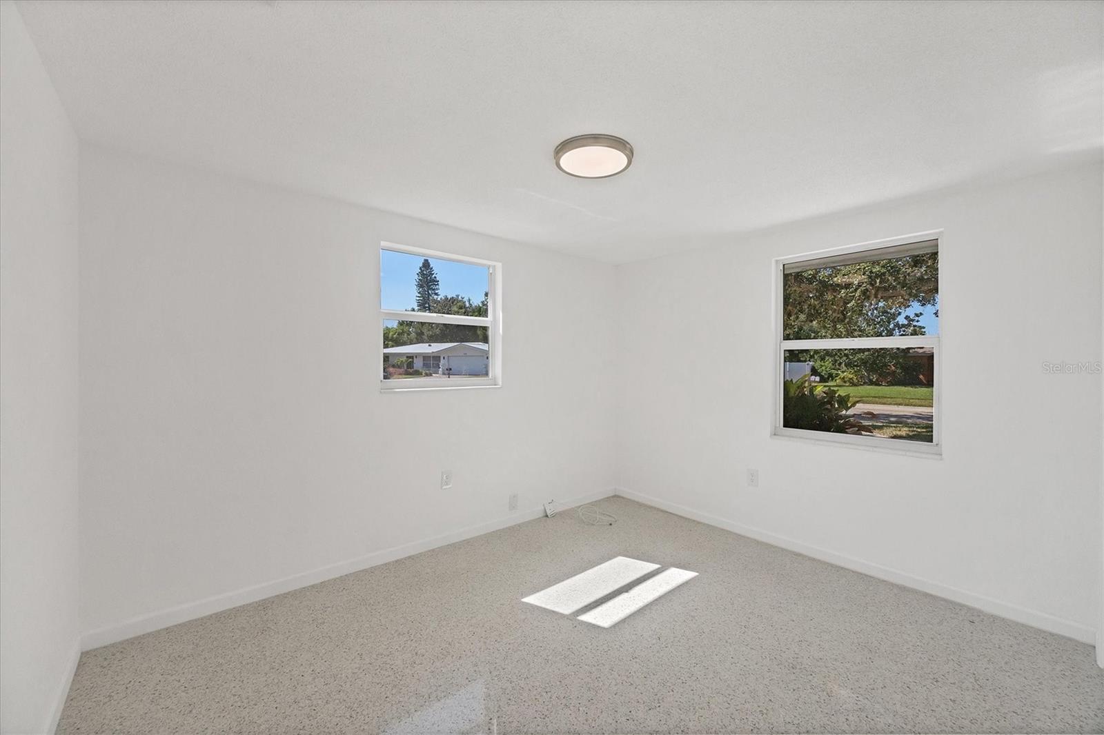 Image 17 of 38 For 6711 Lockwood Ridge Road