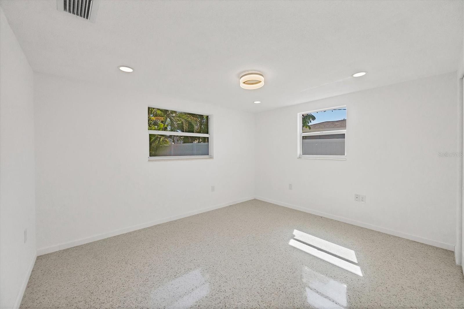 Image 18 of 38 For 6711 Lockwood Ridge Road