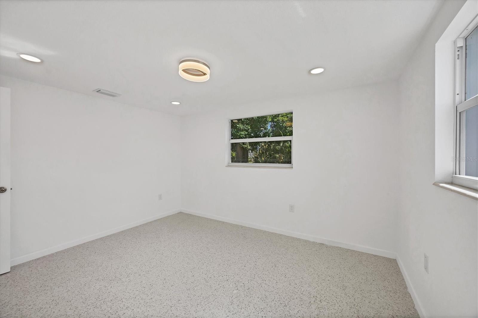 Image 21 of 38 For 6711 Lockwood Ridge Road