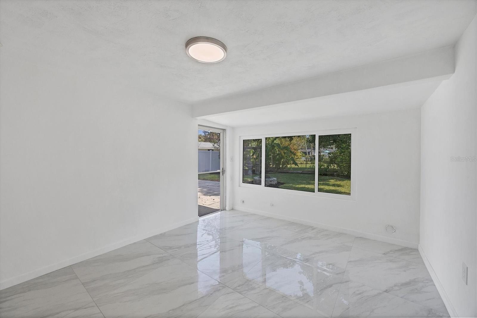 Image 23 of 38 For 6711 Lockwood Ridge Road