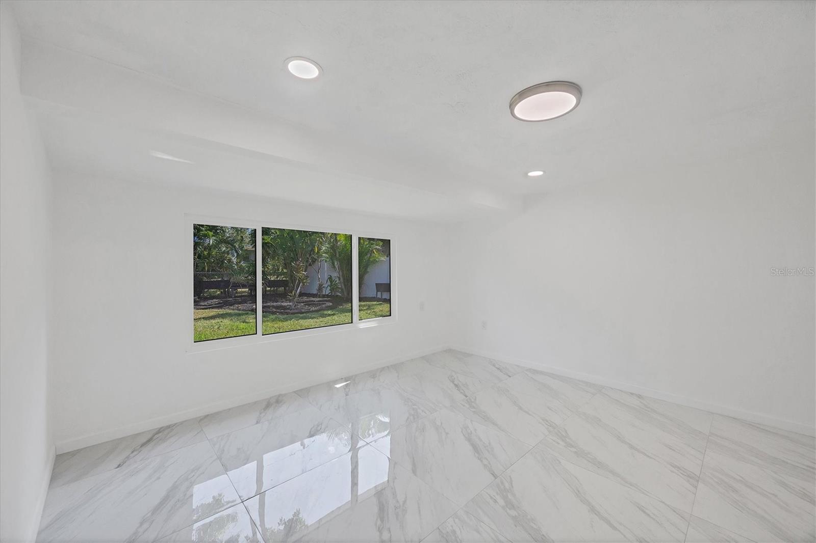 Image 26 of 38 For 6711 Lockwood Ridge Road