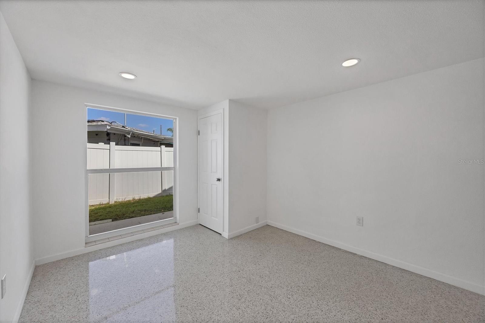 Image 8 of 38 For 6711 Lockwood Ridge Road