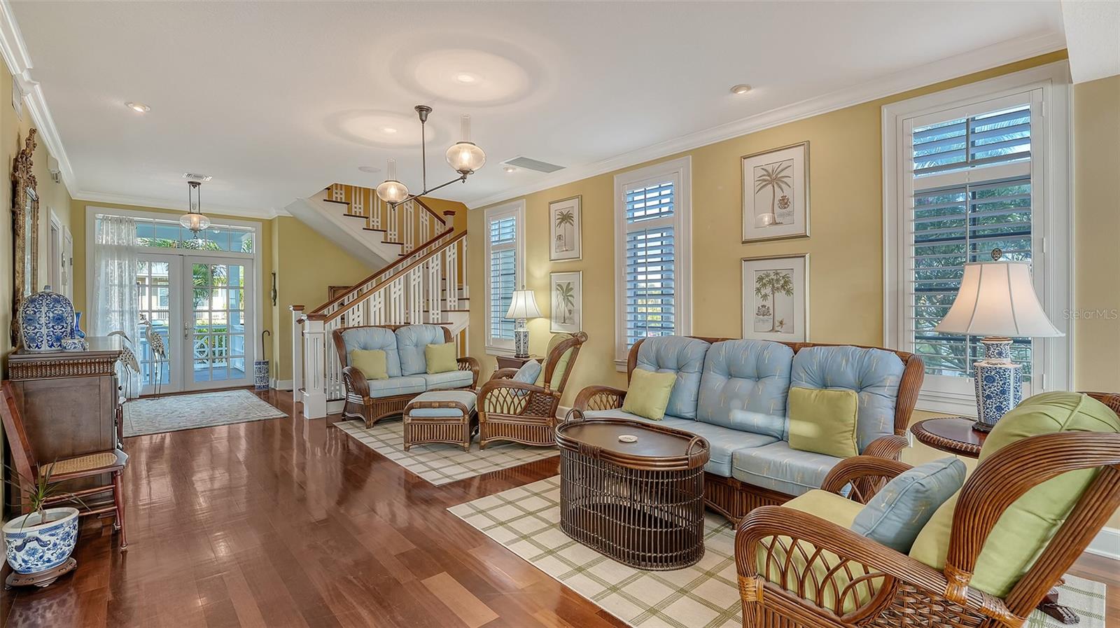 Image 10 of 79 For 31 Island Court