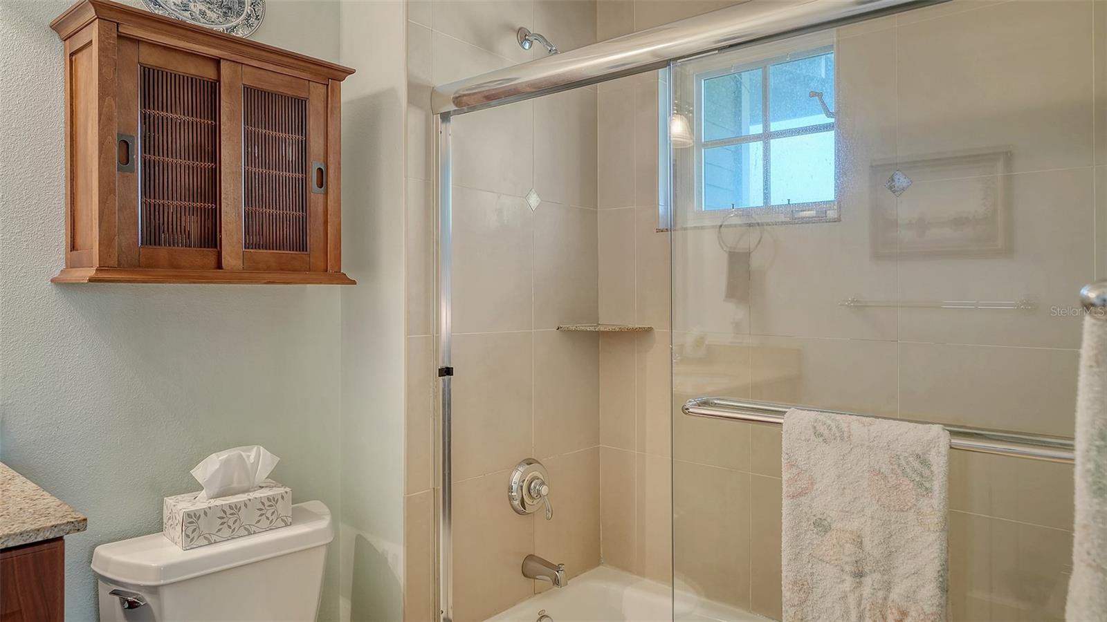 Image 49 of 79 For 31 Island Court