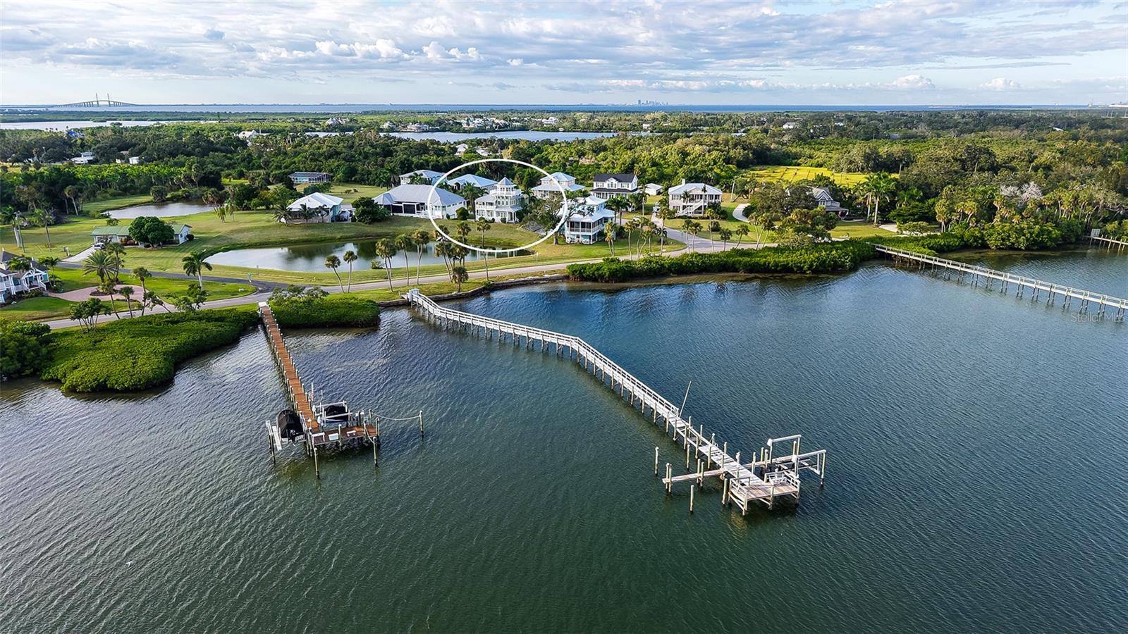 Image 5 of 79 For 31 Island Court