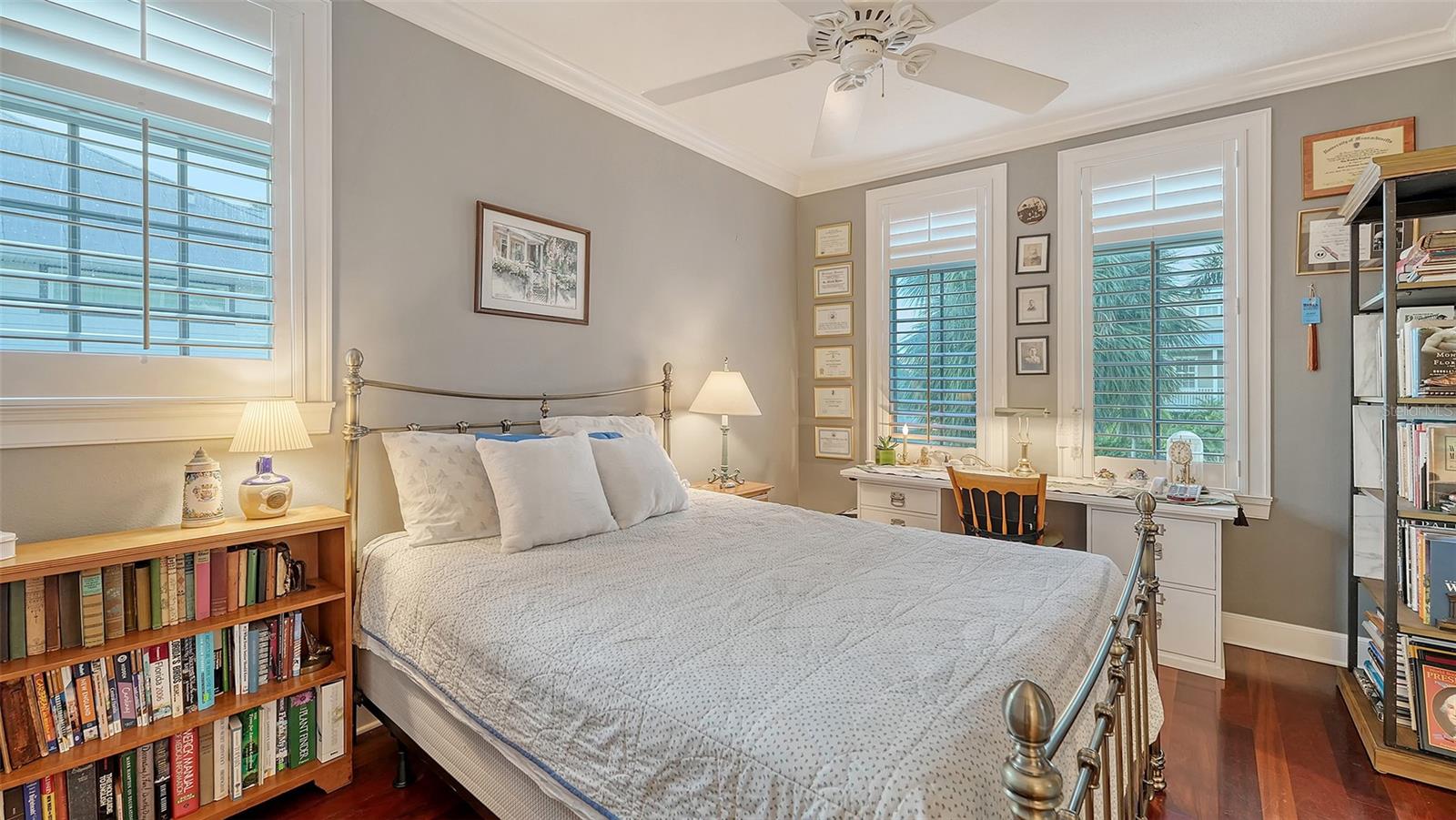 Image 53 of 79 For 31 Island Court