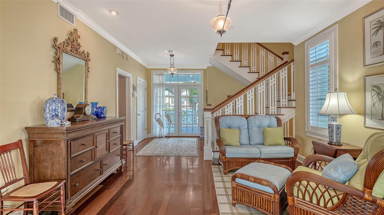 Image 9 of 79 For 31 Island Court