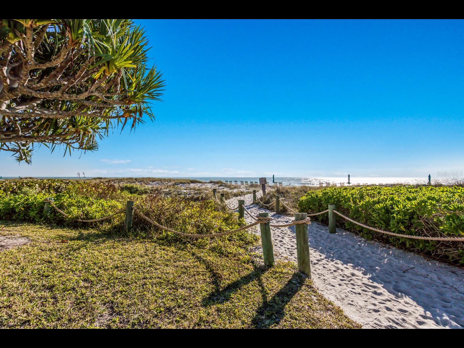 Image 29 of 43 For 2045 Gulf Of Mexico Drive M1-505