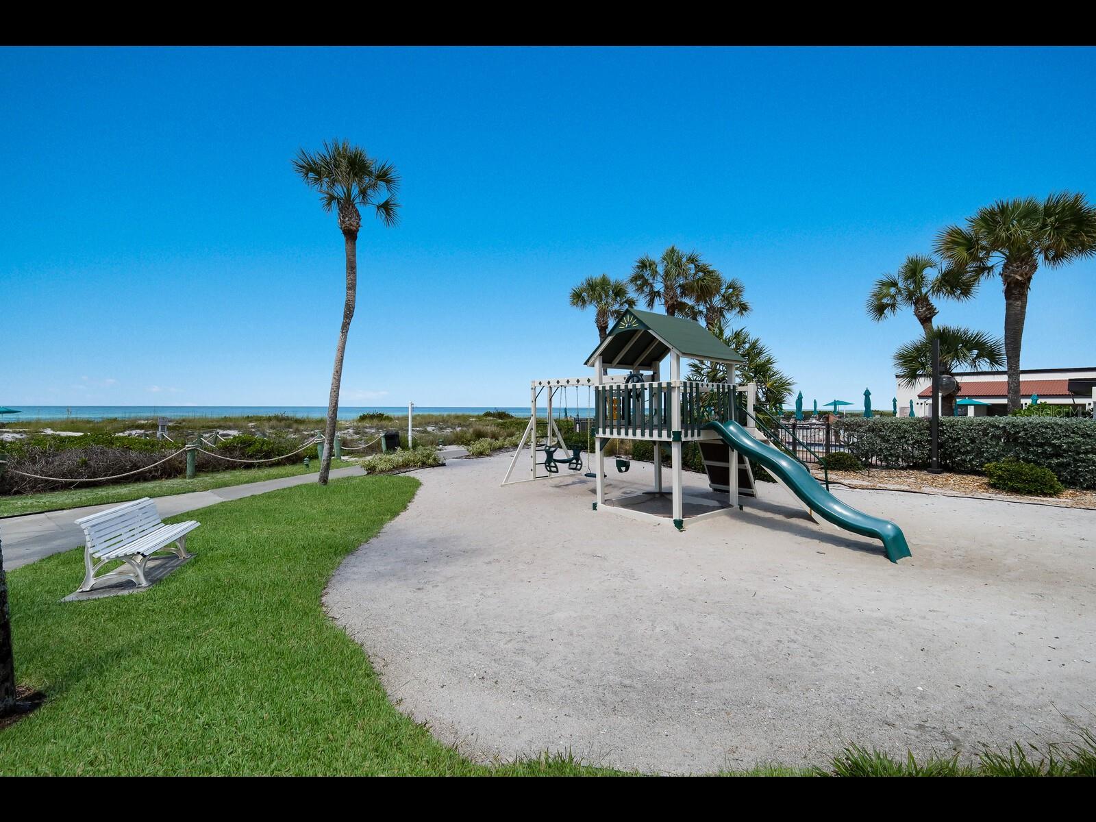 Image 32 of 43 For 2045 Gulf Of Mexico Drive M1-505