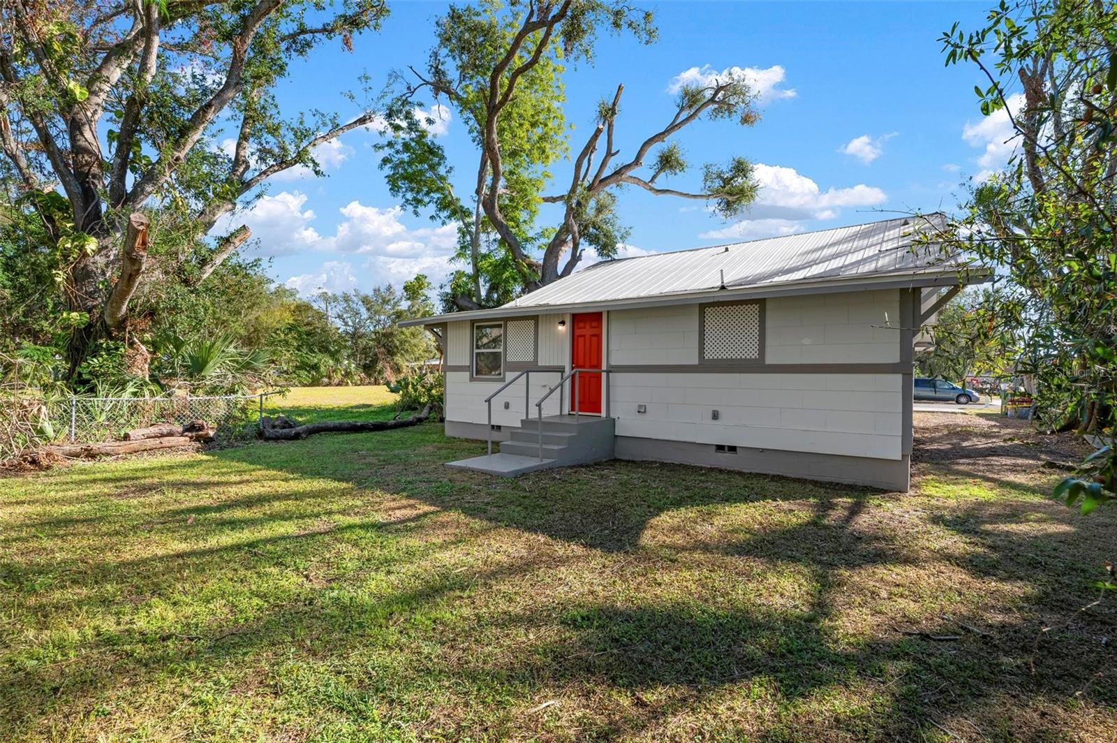 Image 3 of 38 For 1717 32nd Street
