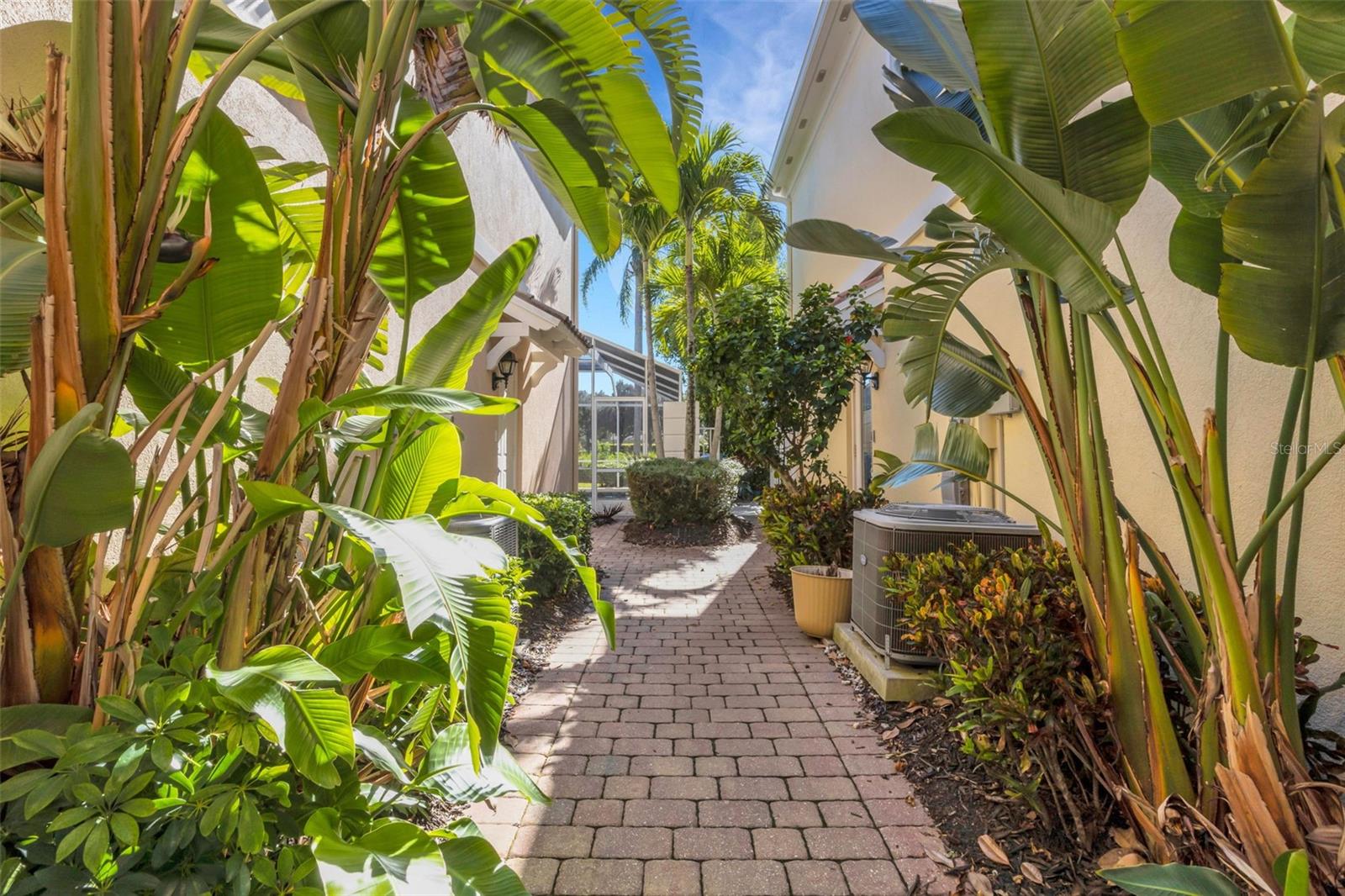 Image 4 of 72 For 7860 Bergamo Avenue