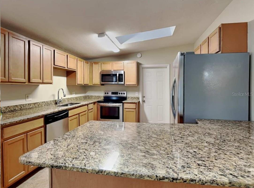 Image 3 of 14 For 8025 Excalibur Court