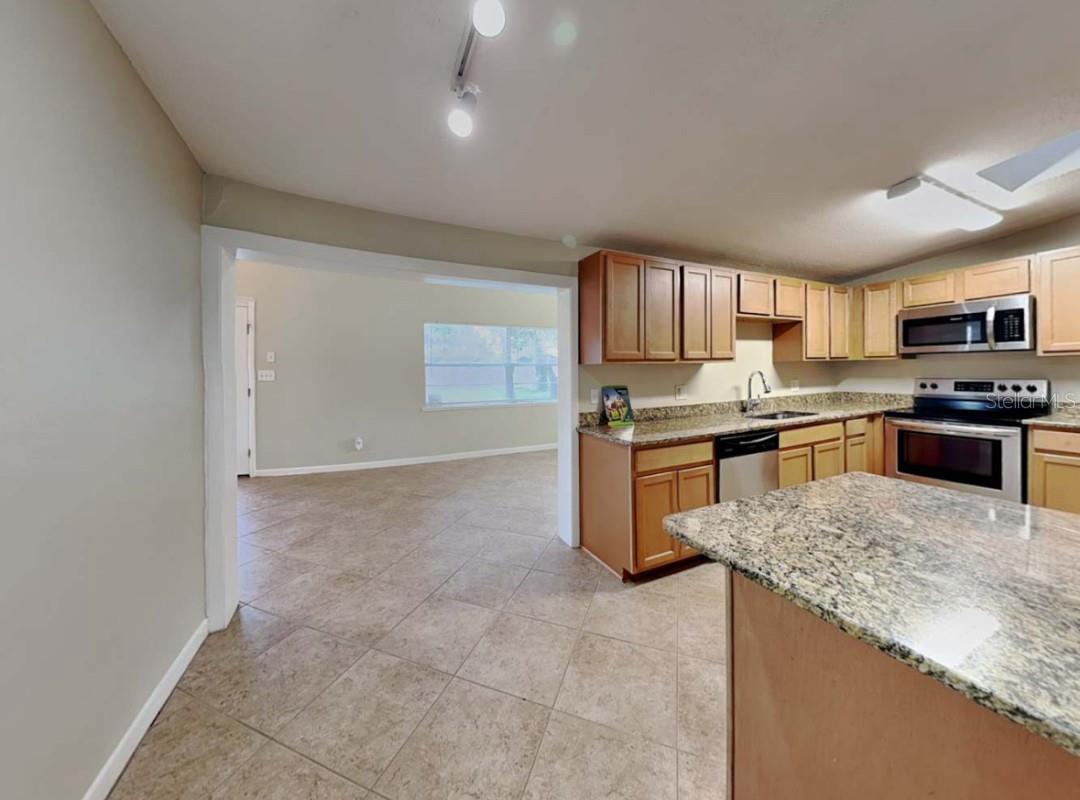 Image 4 of 14 For 8025 Excalibur Court