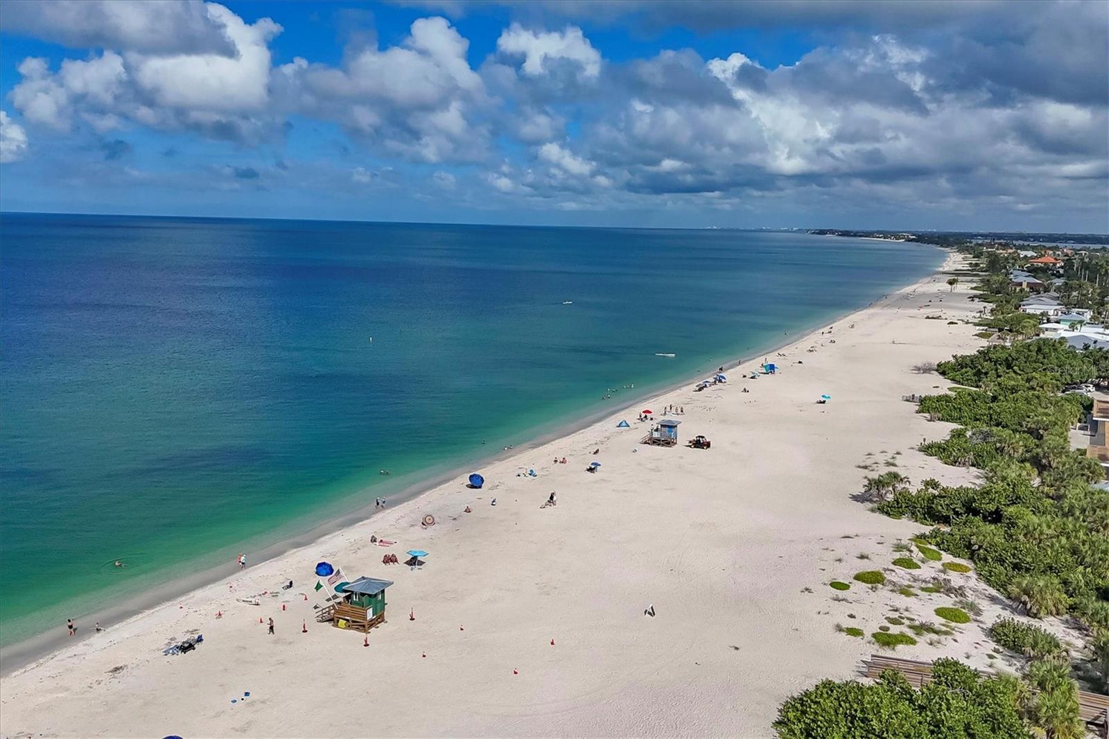 Image 36 of 39 For 300 Pocono Trail E