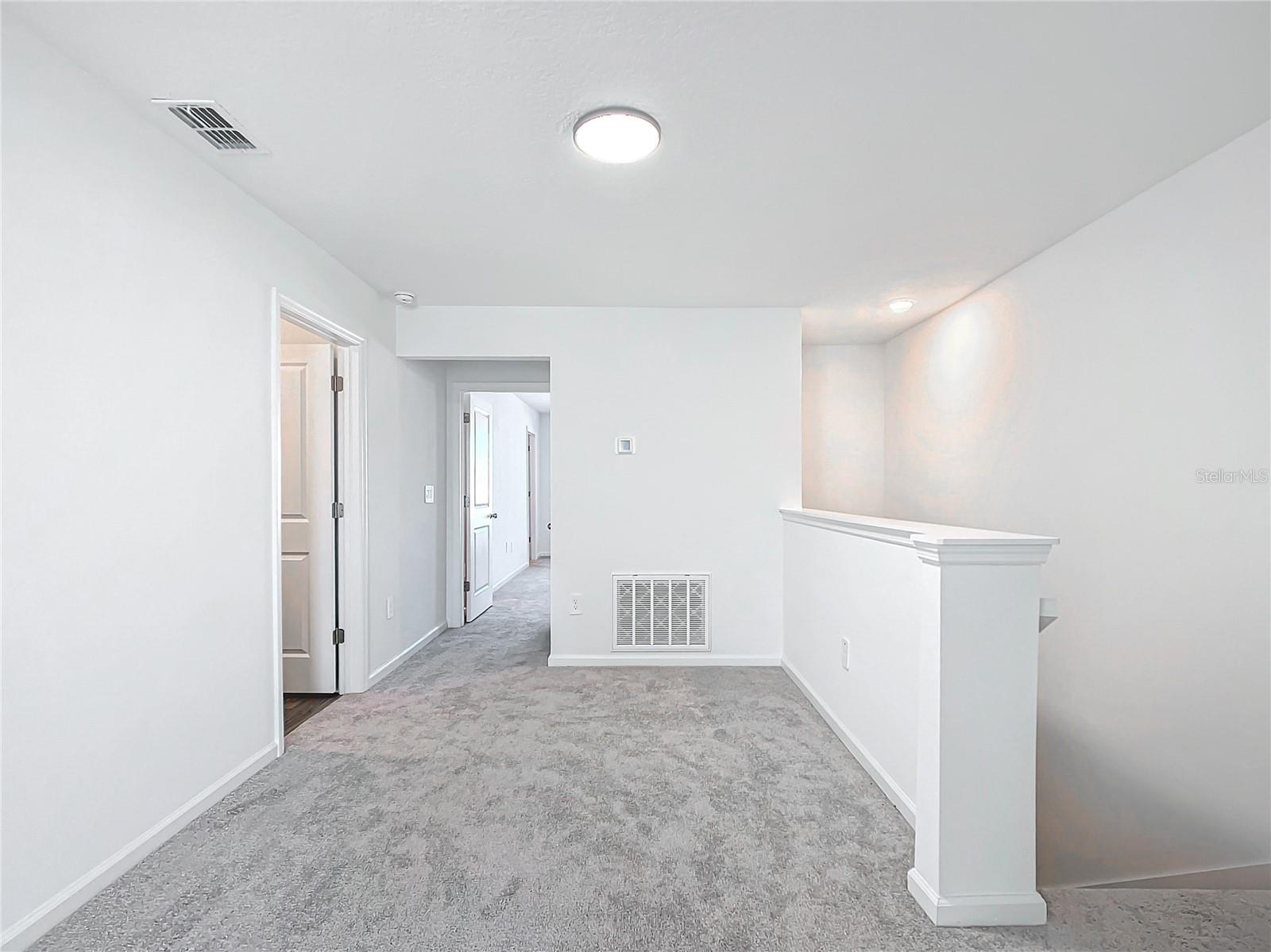 Image 17 of 41 For 4950 81st Loop