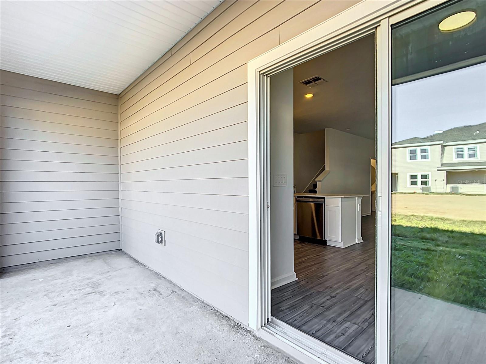 Image 7 of 41 For 4950 81st Loop