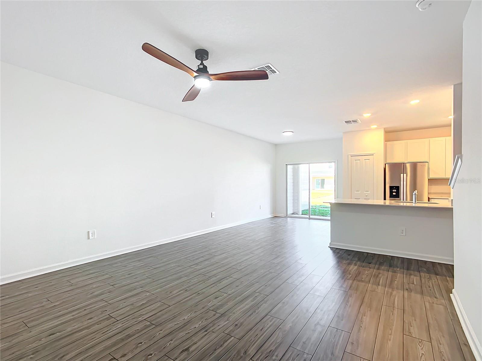 Image 8 of 41 For 4950 81st Loop