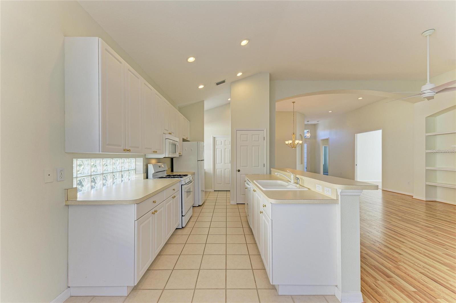 Image 18 of 63 For 6710 Pebble Beach Way