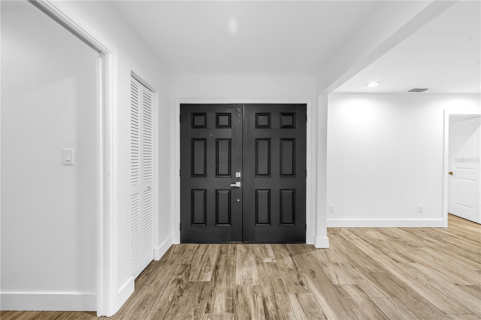 Image 11 of 68 For 4605 Stone Ridge Trail