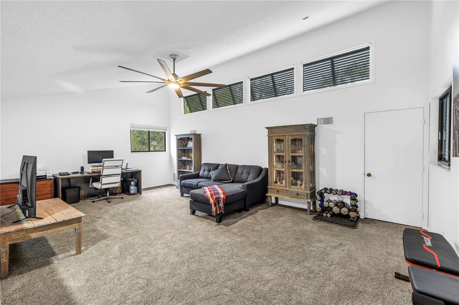 Image 27 of 68 For 4605 Stone Ridge Trail