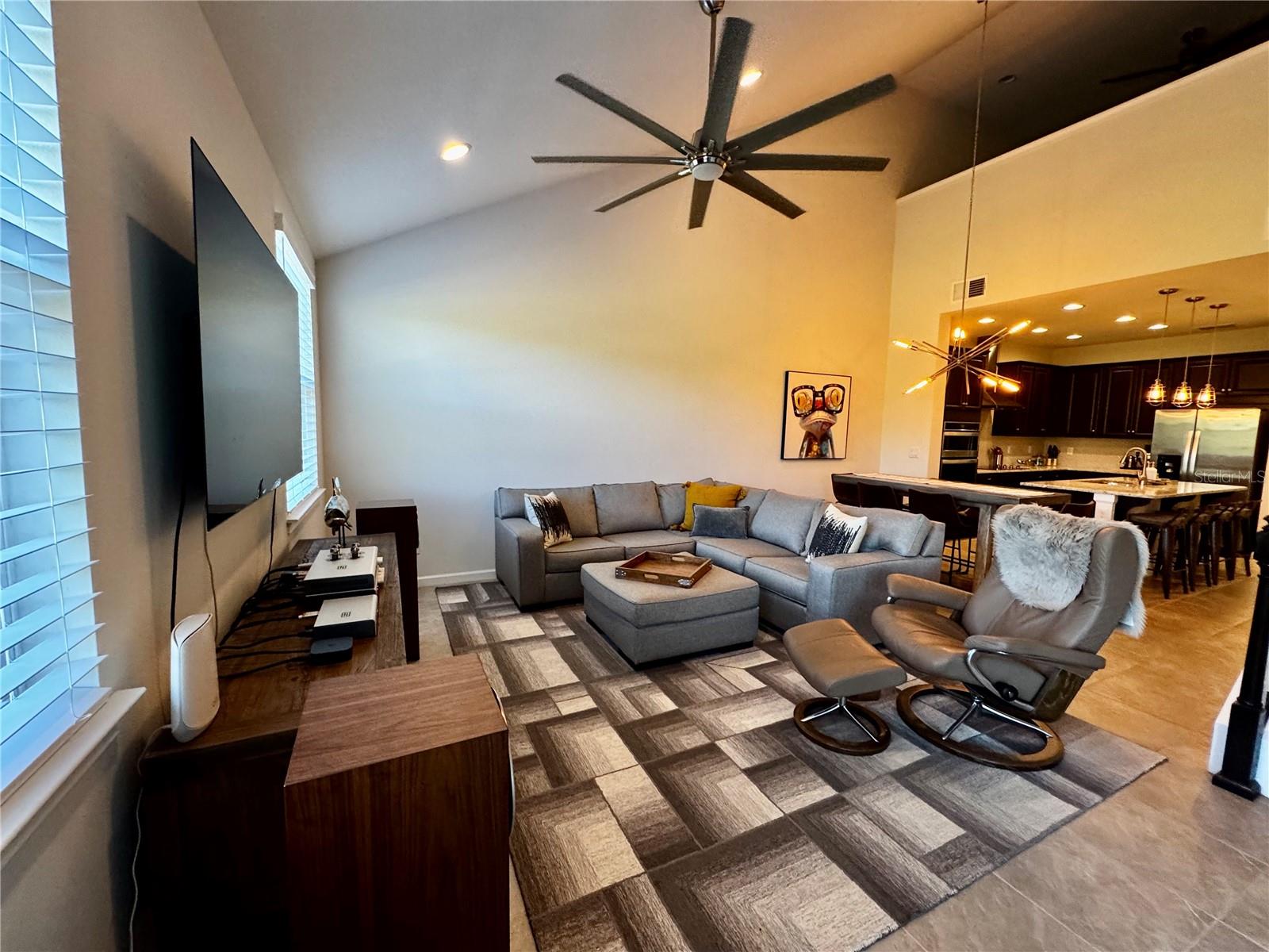 Image 12 of 46 For 11665 Rolling Green Drive