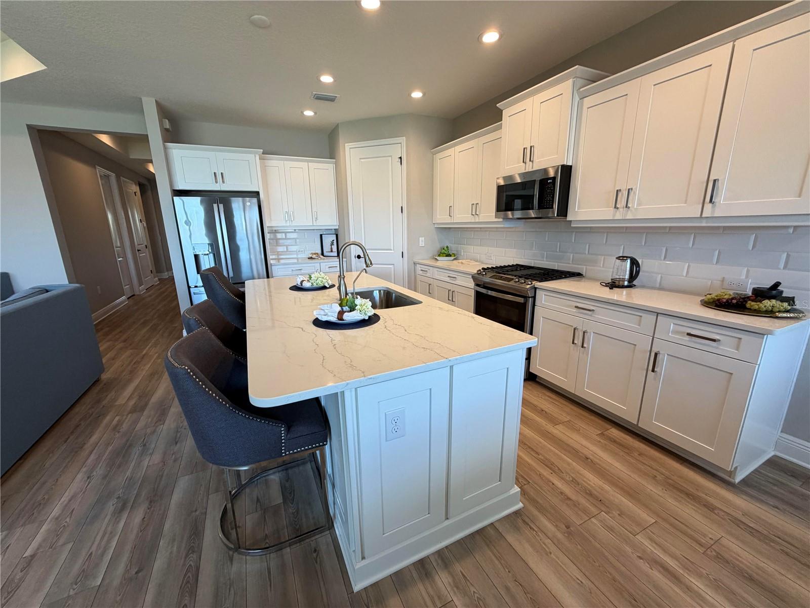 Image 11 of 28 For 10710 Falling Leaf Court