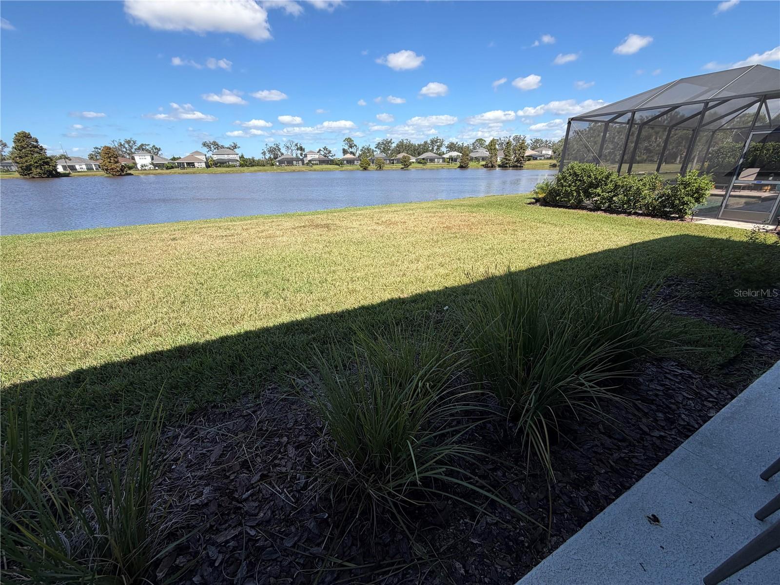 Image 14 of 28 For 10710 Falling Leaf Court