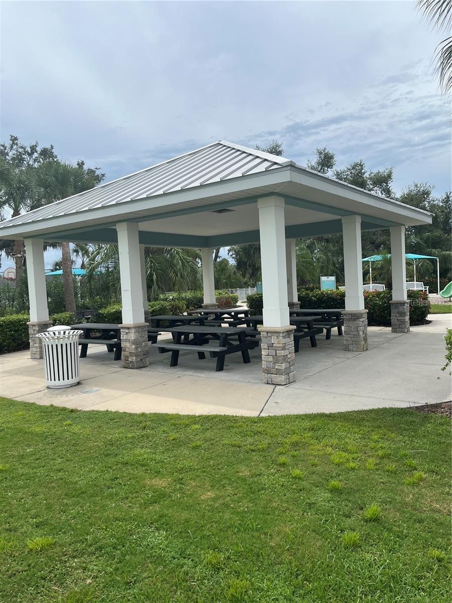 Image 26 of 28 For 10710 Falling Leaf Court