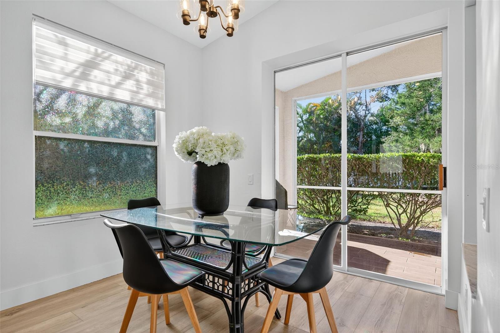 Image 16 of 57 For 8466 Idlewood Court