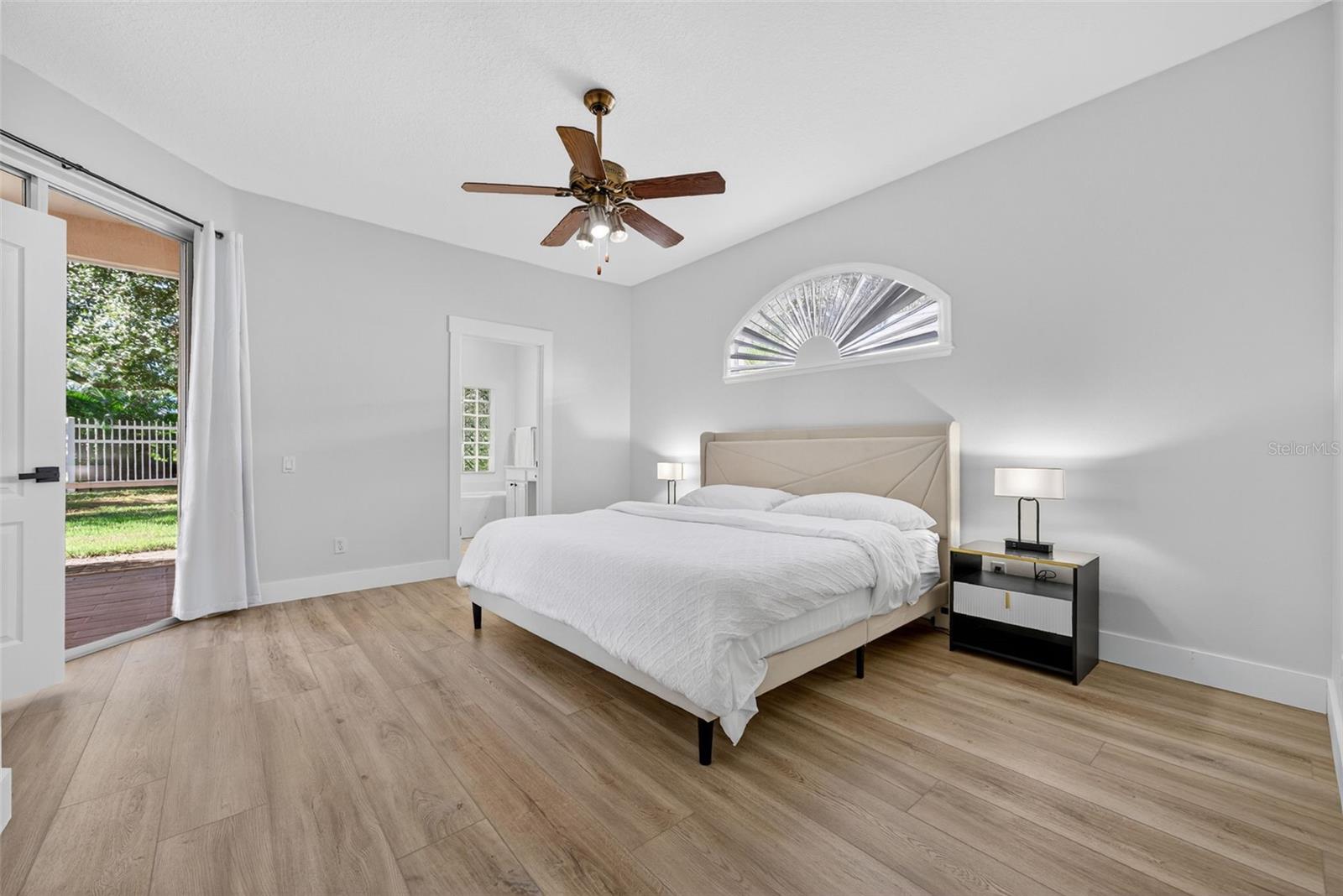 Image 21 of 57 For 8466 Idlewood Court